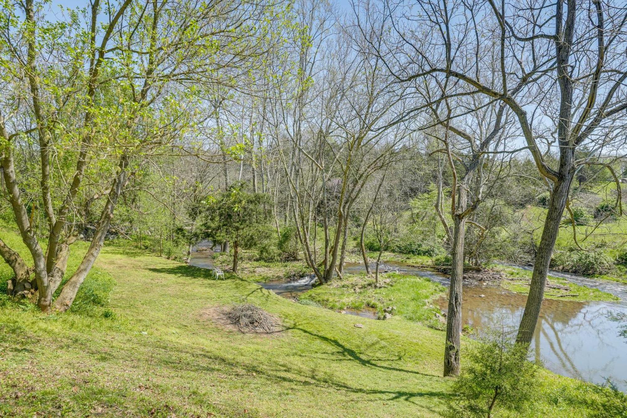 Waterfront Virginia Retreat With Canoe, Pets Welcome Rileyville Bagian luar foto