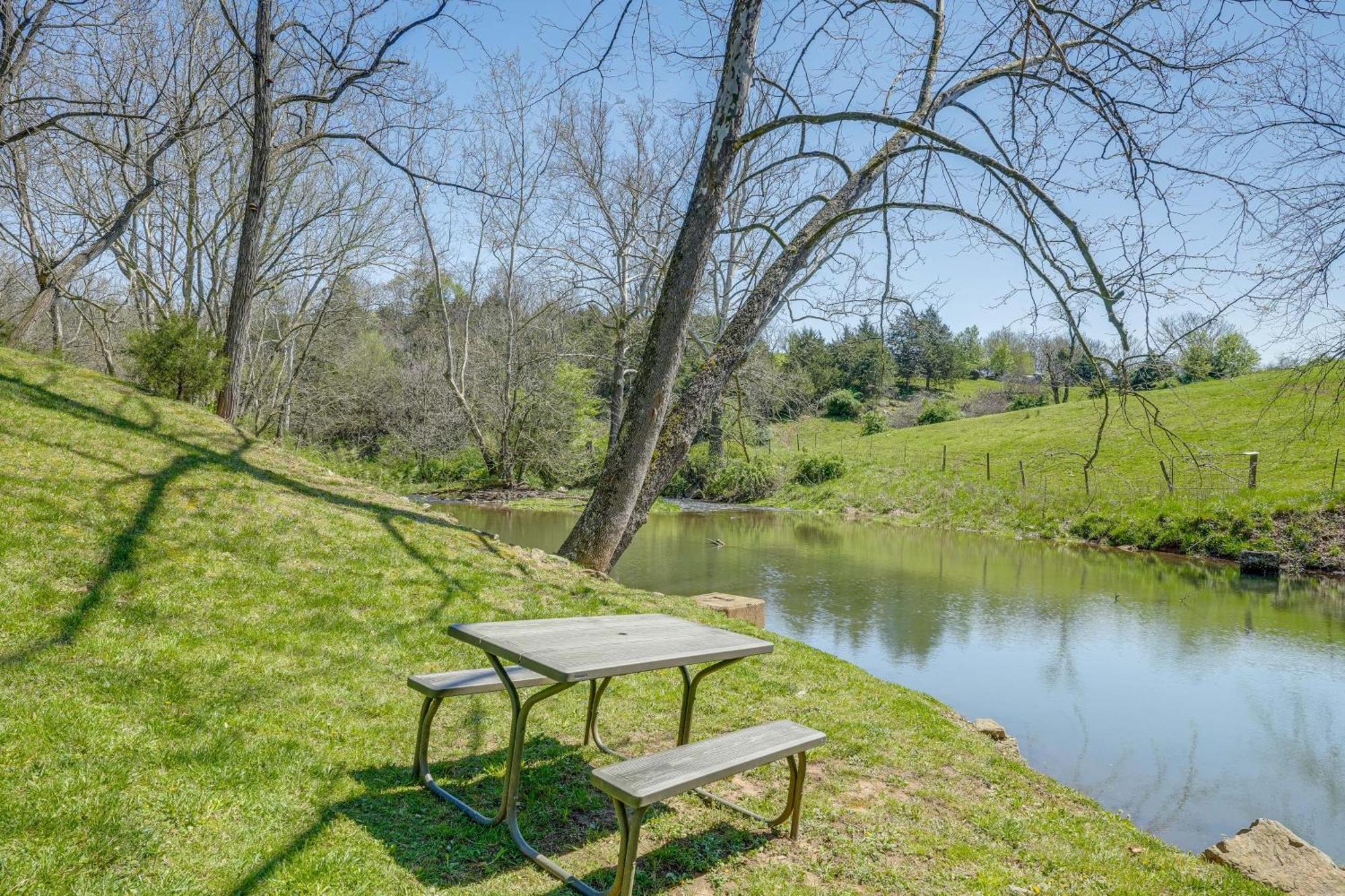 Waterfront Virginia Retreat With Canoe, Pets Welcome Rileyville Bagian luar foto